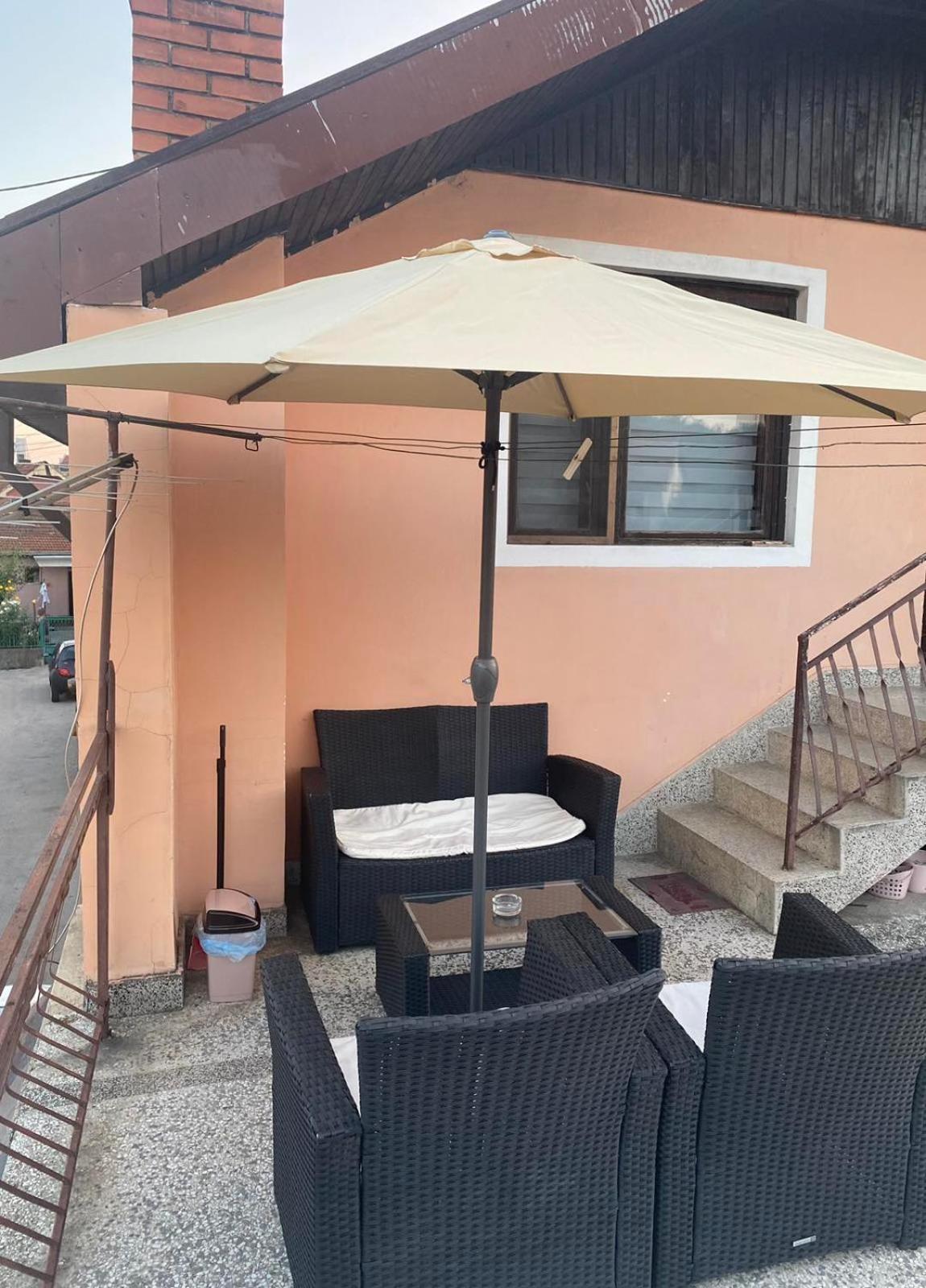 Micin Dom Apartment Pirot Exterior photo